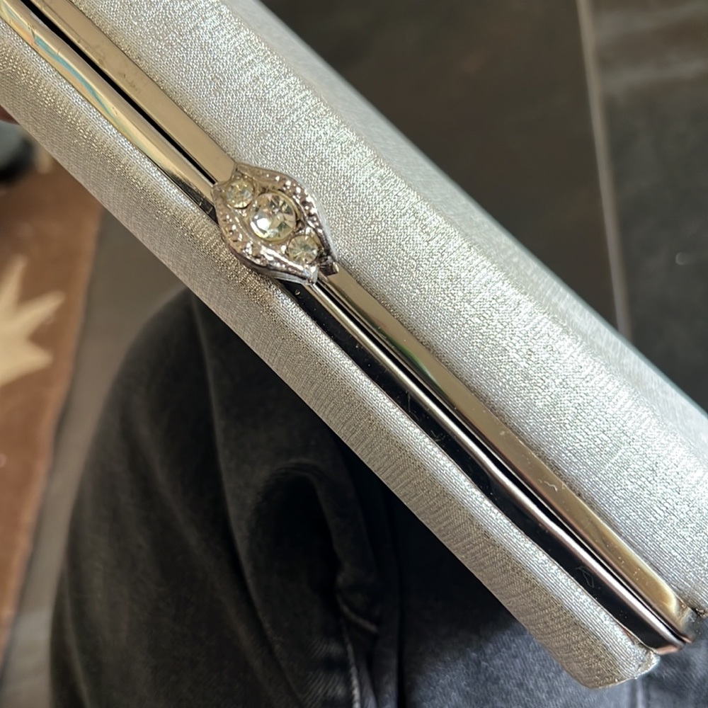Metallic silver evening bag - Picture 9 of 9